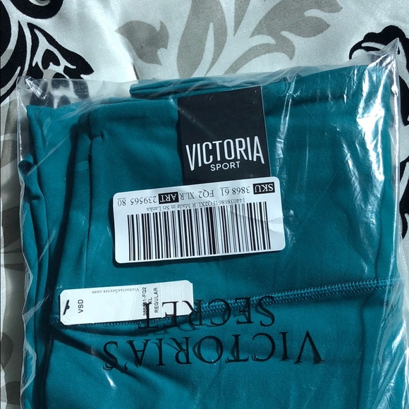 Brand New VS Leggings! - Picture 4 of 4